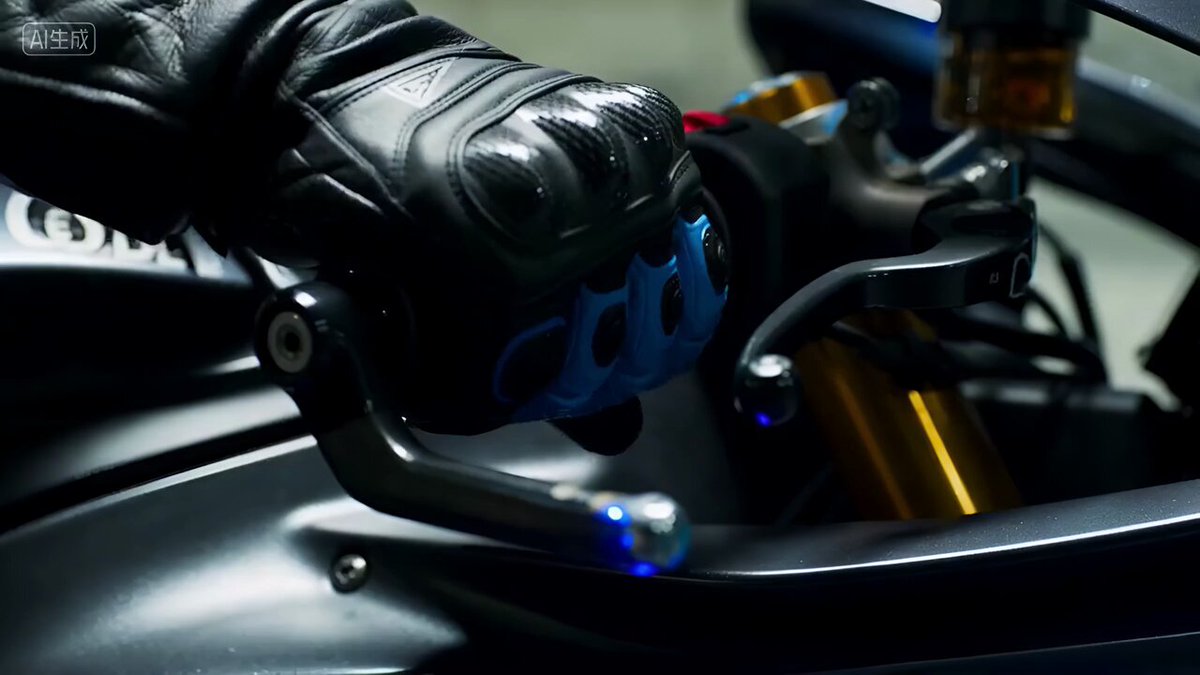 Cyberpunk Motorcycle Chase in Seoul