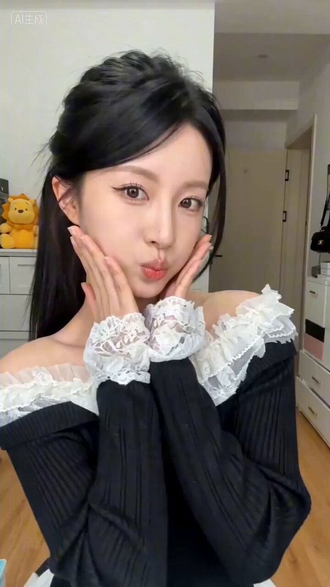 Pure-Desire Girl's Bedroom Selfie Vlog