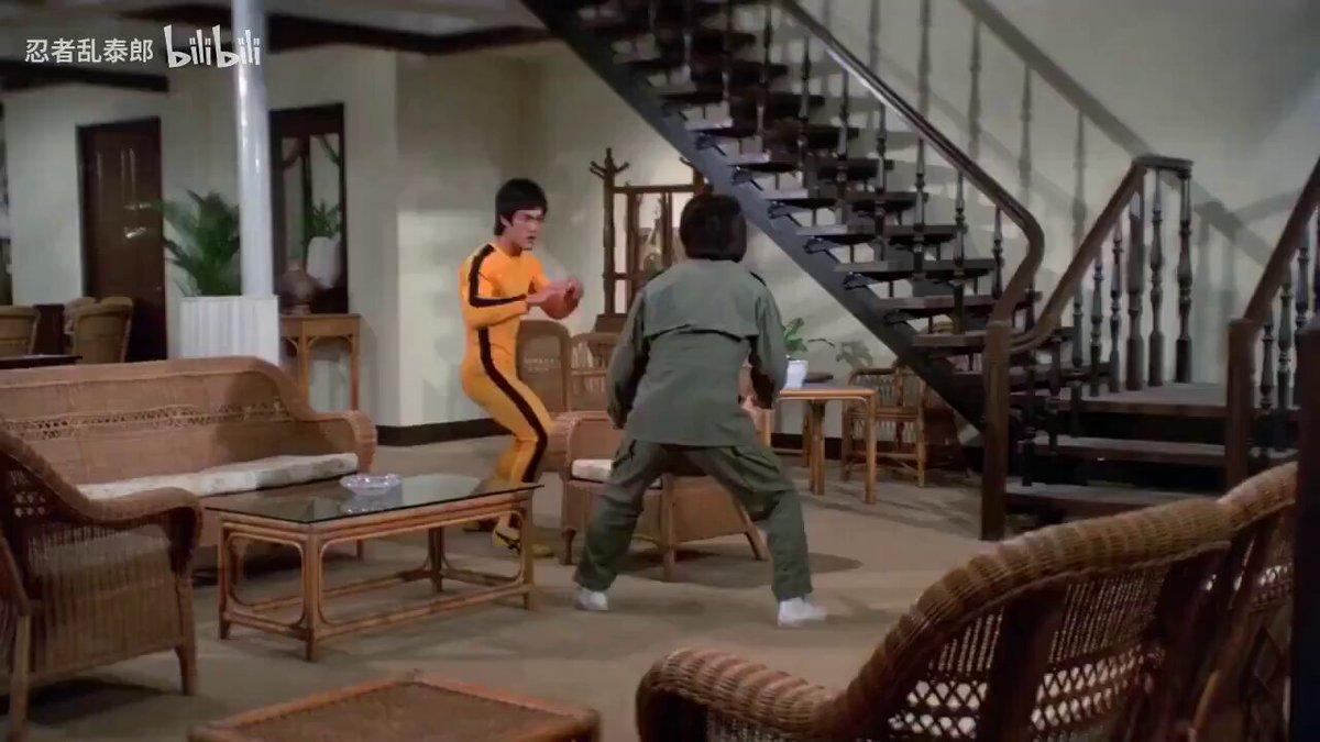 Bruce Lee vs. Jackie Chan Looping Fight