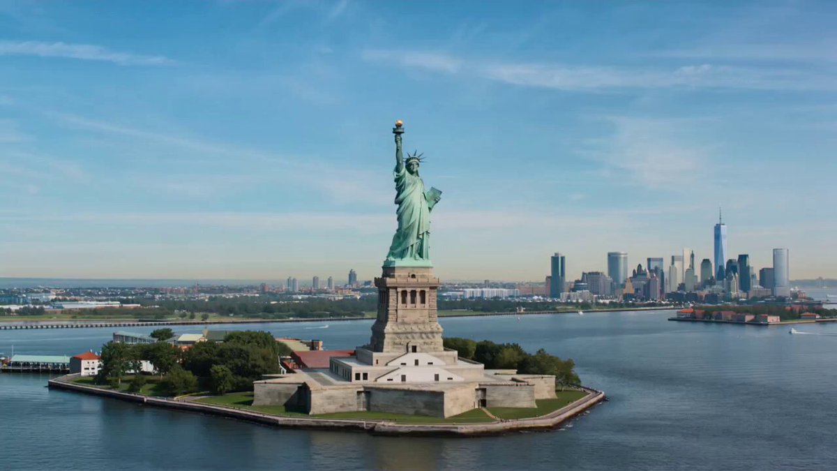 Wholesome Statue of Liberty Mother-Daughter Chat