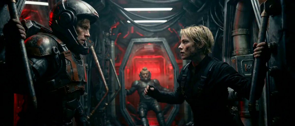 Sci-Fi Cinematic 360° Spaceship Rotation