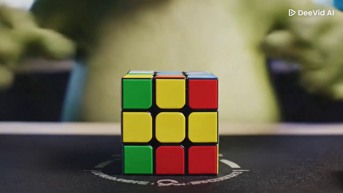 Pepe the Frog Speedcubing