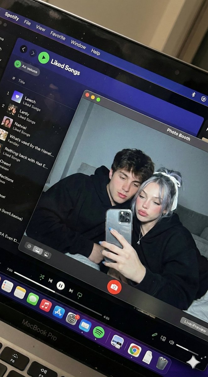 MacBook Photo Booth Couple Selfie